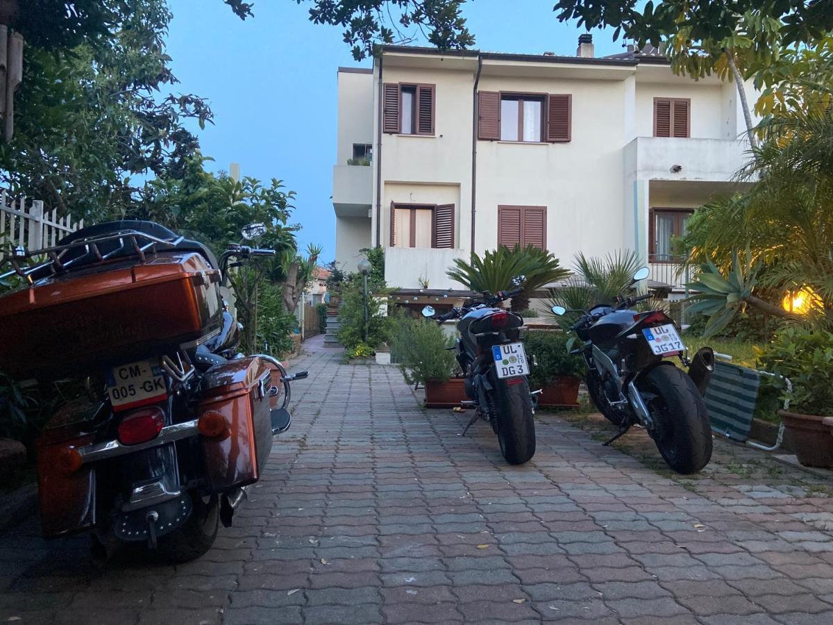Casa Vacanze Rocco Àrbatax Exterior foto